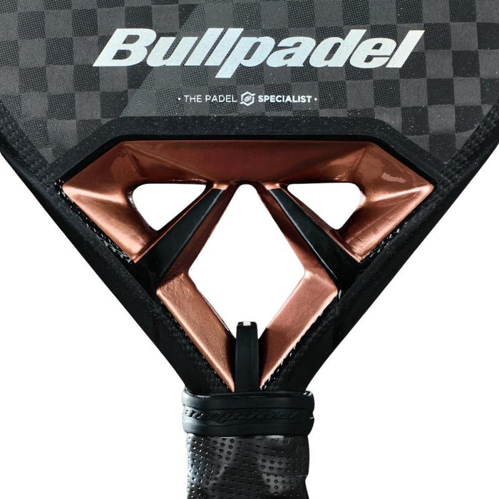 BULLPADEL VERTEX 04 - 2025