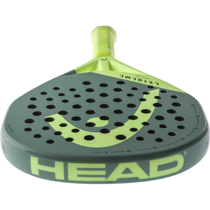 HEAD EXTREME MOTION